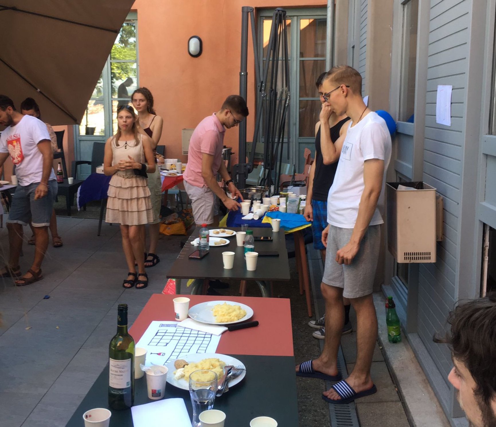 hostel auberge jeunesse Lyon Centre Dortoirs chambres doubles