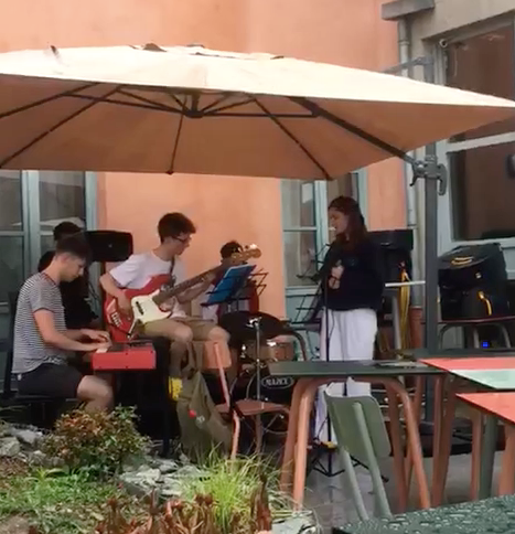 hostel auberge jeunesse Lyon Centre Dortoirs chambres doubles